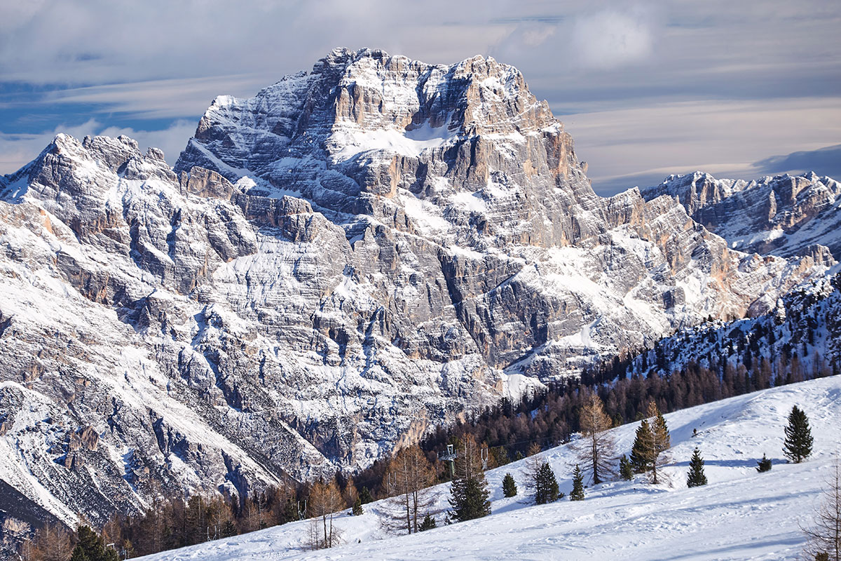 cortina-dampezzo-ski-resort-mountains-covered-in-snow